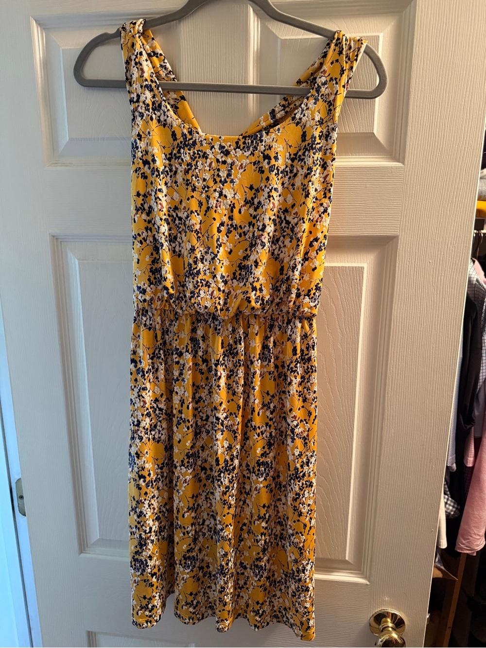 Kaileigh Yellow Floral Sleeveless Midi Dress
